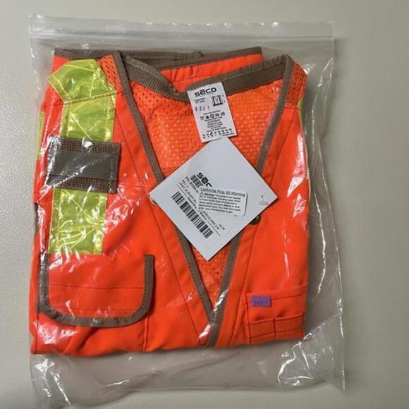 SECO Class 2 Surveyor’s Vest with Mesh Back, Orange, Medium, 44"-46" Chest - Picture 3 of 4